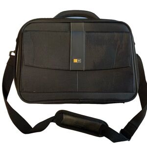 Case Logic Laptop Case Traveling laptop bag crossbody bag black